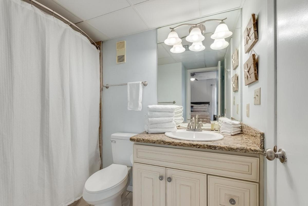 Apartment Edgewater T2 #911 Sleeps 10 With Amazing Sunsets! *